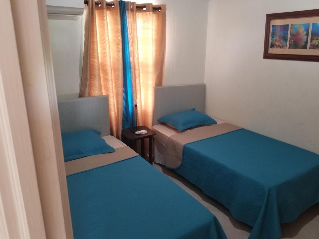 Breezy Apts Saint Philip Extérieur photo